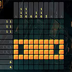 Nonogram Saga Captura de pantalla de un juego de lógica estilo nonogram o Picross con una imagen parcialmente completada en un ambiente oscuro y tecnológico