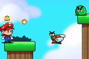 Personaje de videojuego estilo pixel art con corona disparando fuego a un enemigo verde en un escenario de plataformas flotantes